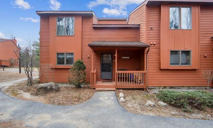 North Creek Casa | NEW! Lower Darby 2-Bedroom Townhouse with Pool by The Summit at Gore Mountain