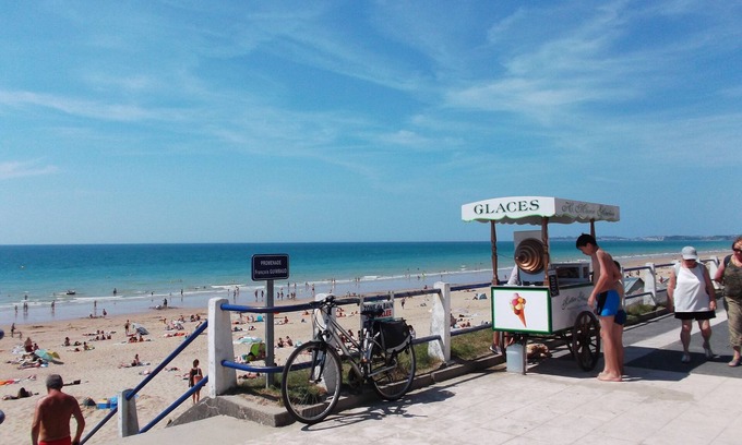 Saint-Pair-sur-Mer Apartamento | New luxury apartment in the city center, 300 meters from the beach