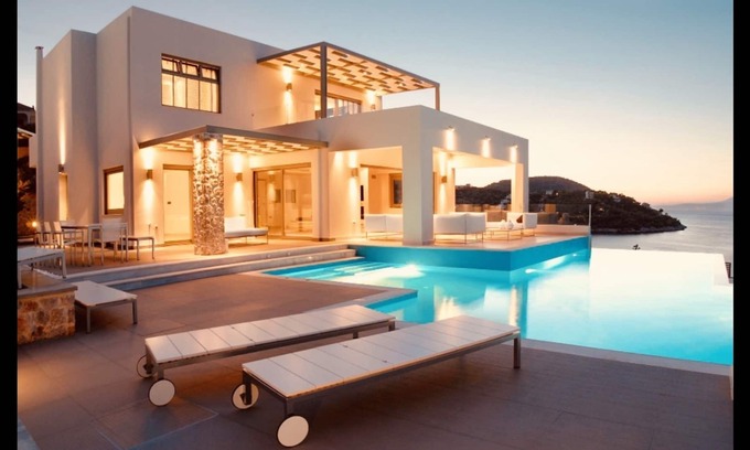 Katakali Villa | Piscina privada Villa grande Nuevo frente a la playa de lujo y de impresionantes vistas al mar
