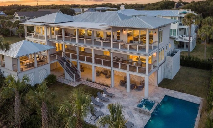 Isle of Palms Casa | New Luxury Home with Oceanfront-like Views! HUGE 6400sqft! 6BD, POOL,Hot tub, Elevator