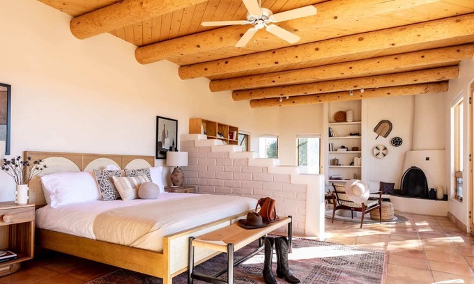 Santa Fe Casa | NEW! Luxury Secluded Estate | Hacienda by Here