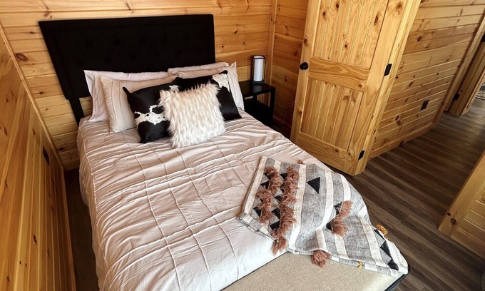 Livingston Cabina | NEW Luxury Tiny Home - Cabin B