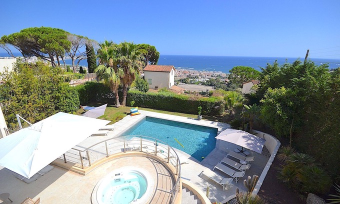 Golfe Juan Villa | NEW! Magnificent Villa with Panoramic Sea View / Pool / Jacuzzi / 10 People