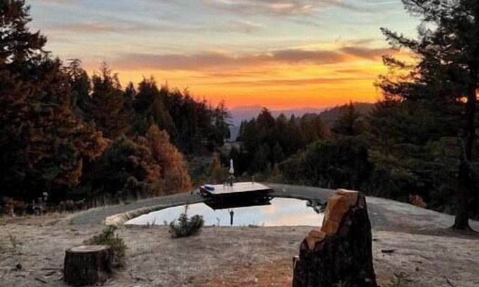 Los Gatos Otro | NEW! May’s log cabin luxury studio farm stay.