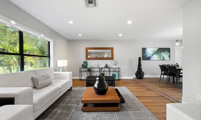 Ludlam Casa | New Miami Oasis