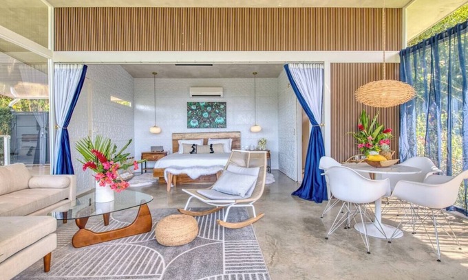 Bouvet Island Apartamento | NEW! Mid-Century Luxury Casita Oceanview!