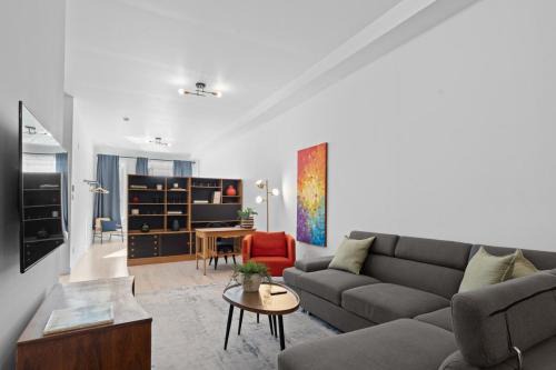 La Petite-Patrie Apartamento | New Modern 2bdr Apartment in Little Italy