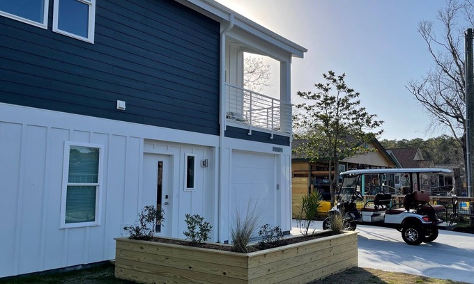 North Carolina Coast Casa | New & Modern Beach Home with Golf Cart!