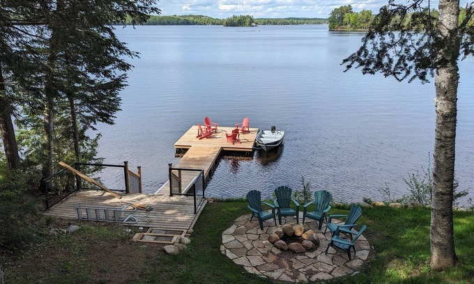 Wollaston Cabaña | New Modern Cottage on Wollaston Lake- 4 season
