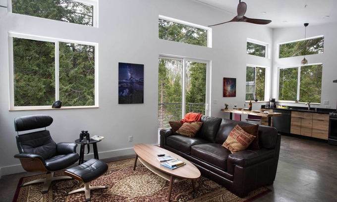 Yosemite West Casa | ¡Nueva casa moderna dentro de las puertas del parque!