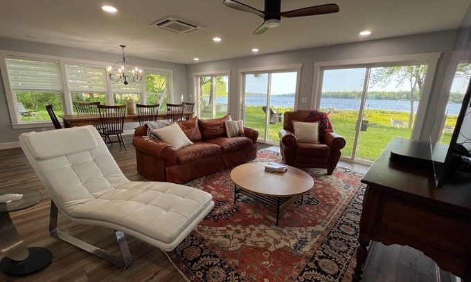Windham Casa | New & Modern, Lakeside Home