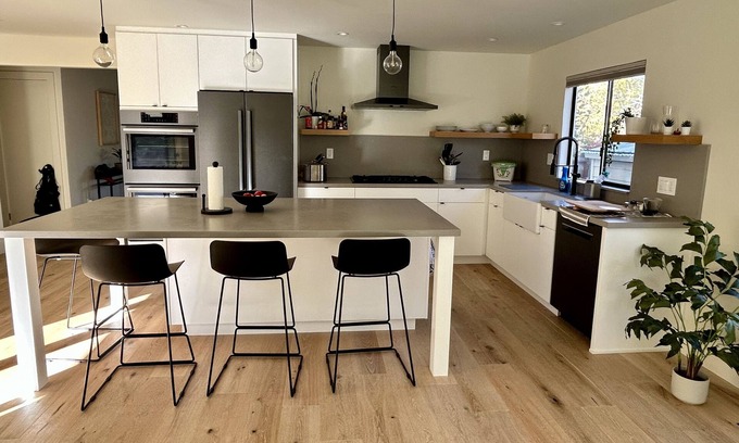 Napa Casa | NEW - Modern, Light-filled Sanctuary in the Heart of Napa!
