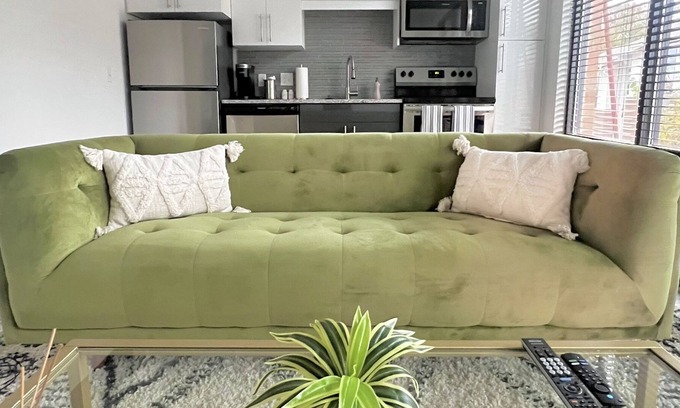 East Side Apartamento | New! Modern Stylish Apartmnt on Beltline FREE Parking