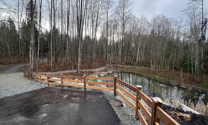 Maple Ridge Casa | New modern suite in Silver Valley, close to downtown Maple Ridge, parks