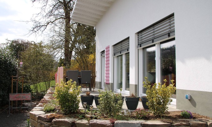 Loef Casa | New Moselle holiday home Rute Knubbe, detached, quiet, on a sunny slope