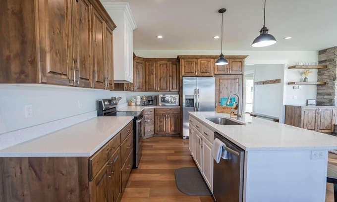 Irwin Casa | New Mountain Retreat With Private Hottub