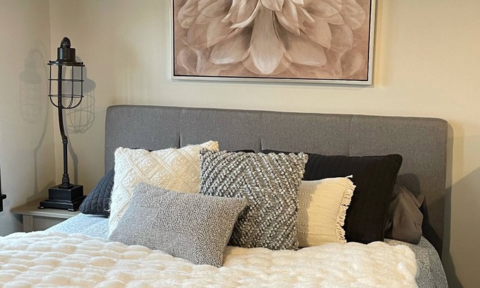 Wabasha Apartamento | NEW, NEW, NEW! Wabasha Downtown Studio 113 Pembroke Ave. #103