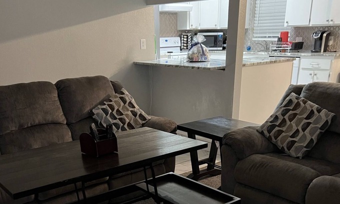Wichita Falls Casa | NEW Nice Modern House in Wichita Falls