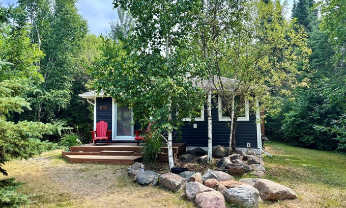 Victoria Beach Cabaña | NEW NIRVANA RENTALS LISITING+ Victoria Beach-3 bedroom cottage with a Bunky