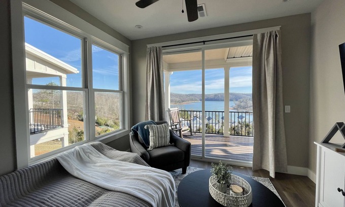 La Follette Cabaña | NEW! NORRIS LAKE COTTAGE AT DEERFIELD RESORT BOAT SLIP INCLUDED SLEEPS 6