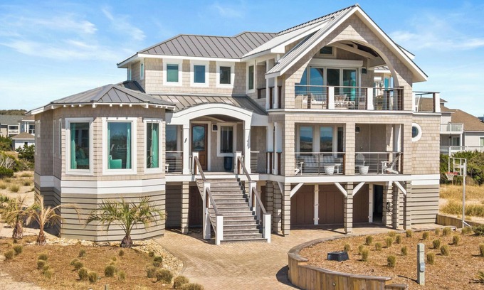South Beach Casa | New Ocean Front Luxury Award Winner 5 BR 6.5 BA BHI and Shoals A Rare Find
