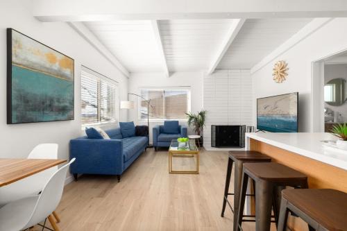 El Porto Casa | NEW! Ocean View Mid-Century Modern Beach House