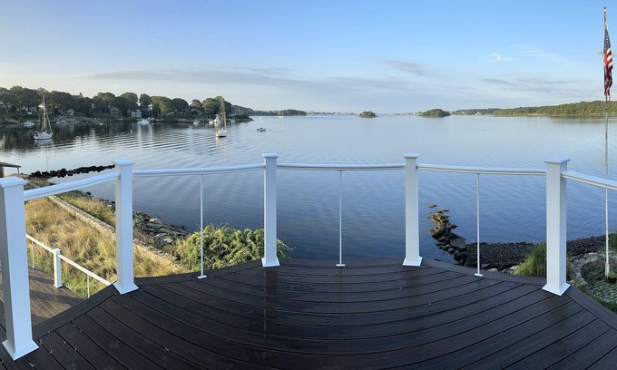 Narragansett Casa | NEW OCEAN WATERFRONT HOME With Private Dock and Cabin, SPECTACULAR VIEWS!