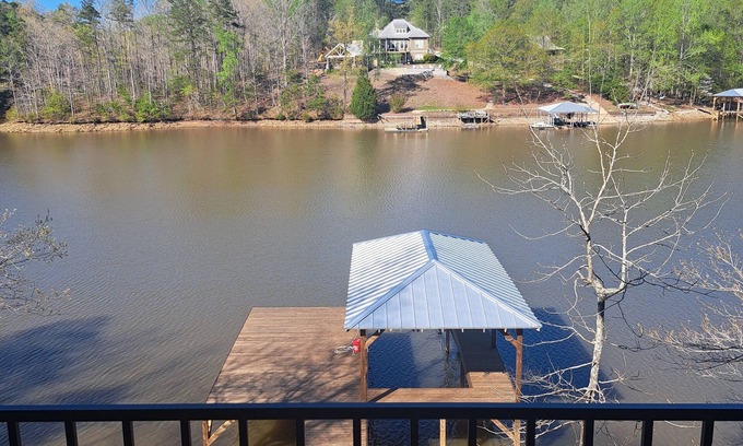 Wedowee Casa | New on the Market 6bd/4.5ba Sleeps 16
