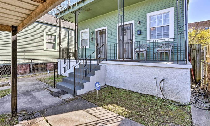 Esplanade Ridge Casa | New Orleans Home ~ 2 Mi to Bourbon Street!