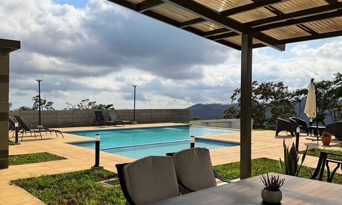 Zaragoza Casa | New, Peaceful Bonavista Home!