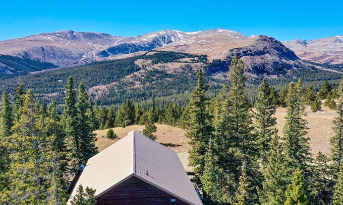 Valley of the Sun Cabina | New! Pet Friendly/Family Friendly Retreat with Epic Mountain Views - Horizon Ridge