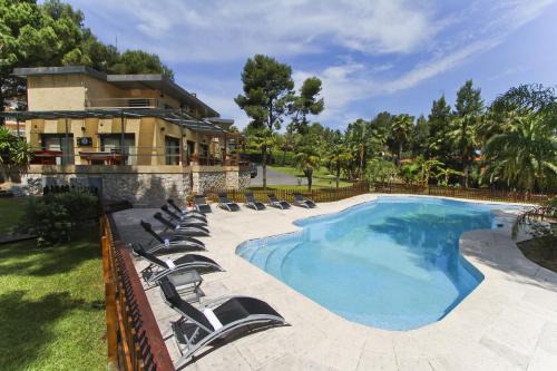 Cap de Salou Villa | New Play Lake Villa