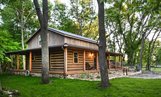 Elmdale Cabina | ¡NUEVO! ¡Cabaña privada del condado de Chase en Middle Creek!