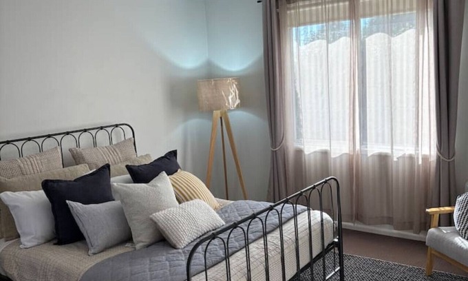 Highton Apartamento | New Property Special-100m Highton Village - $150/n