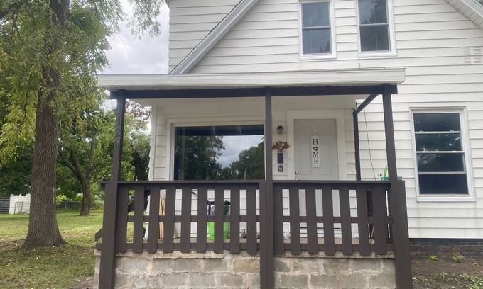 Springfield Casa | New remodel three bedroom house in pleasant Springfield