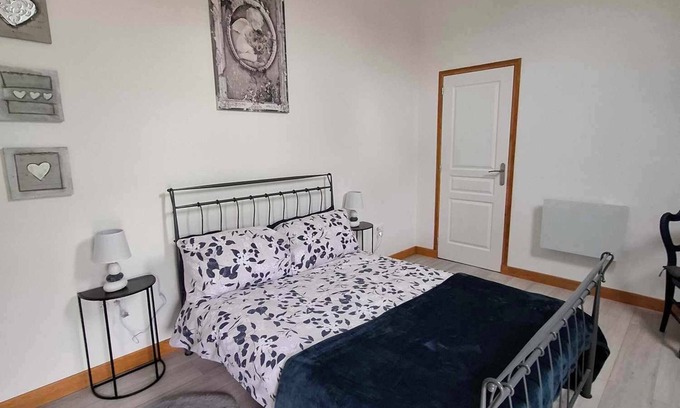 Chaulieu Casa | New renovated barn in the countryside. Sleeps up to 7 Family friendly.
