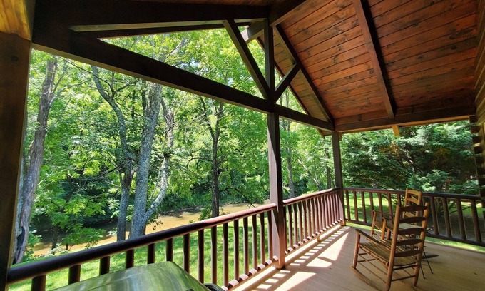 Galax Cabina | New River Trail Cabins