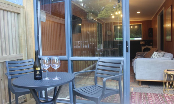 Athenree Cabaña | New Romantic Retreat - 6 minutes to Waihi Beach