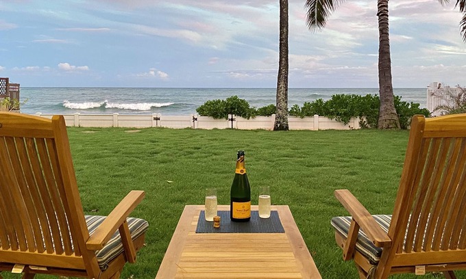 Ewa Casa | New - Sandy Beachfront House! Work & Play in Paradise.