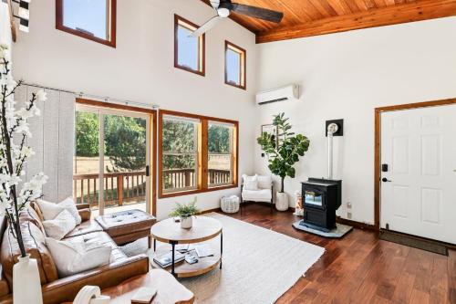 Concrete Casa | New Sauk River Retreat Concrete Wa
