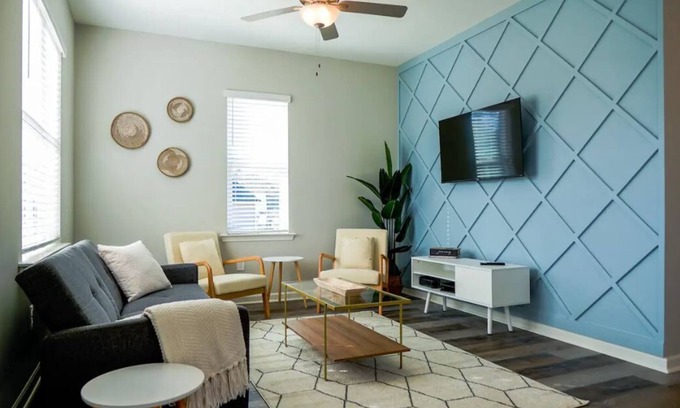 Durham Casa | NEW! Scandinavian Cottage in Duke~King Bed