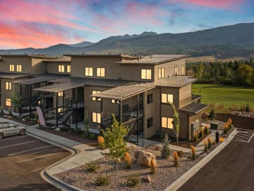 Wolf Creek Casa | New Scenic Garden of Eden Golf View