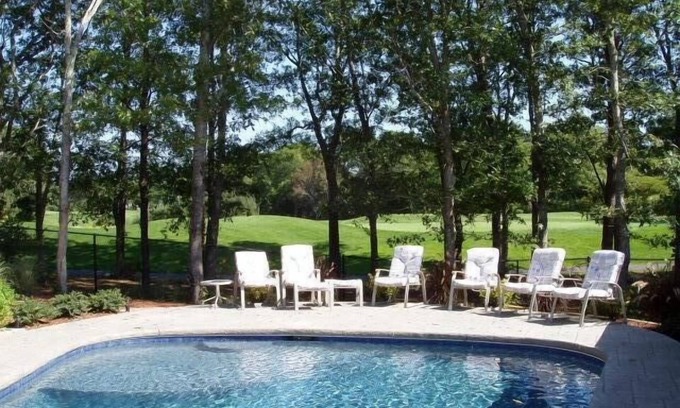 Mews Village Casa | New Seabury Pool Home