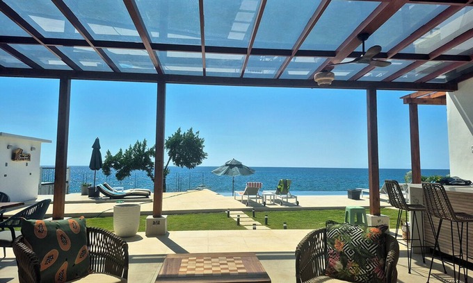 Whitehouse Villa | New - Serene 4BR Oceanfront Villa w/ Large Saltwater Pool and Direct Sea Access