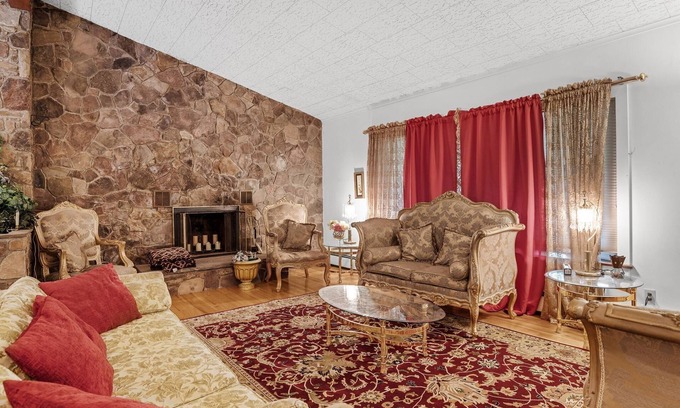 Unadilla Casa | NEW! Sidney Lodging (3-Bedroom Home) - Pets Allowed