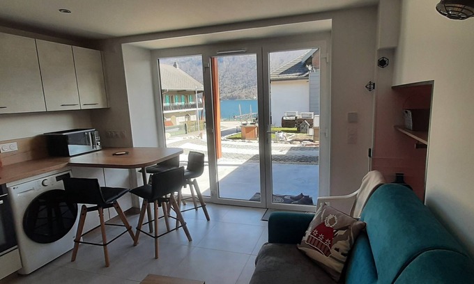 Doussard Apartamento | New single-storey apartment 25 m² 50 m from Annecy lakefront