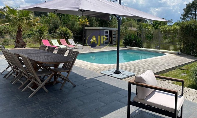 Hourtin Villa | Ref 88H: Single storey villa that can accommodate up to 8 people.