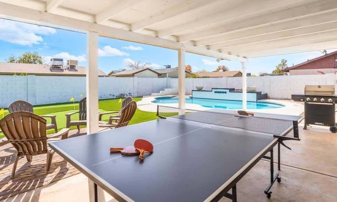 Glendale Casa | *NEW* Southwest Pool Oasis! Ping Pong & Mini Golf!