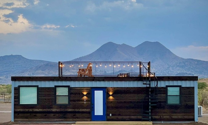 Alpine Casa | New Southwest Shipping Container-in Alpine
