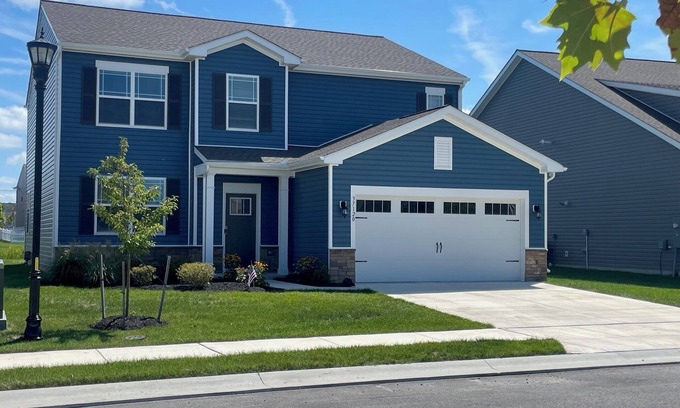 Millville Casa | New Spacious 5-bedroom 3 1/2 bath house in Millville DE near Bethany Beach.
